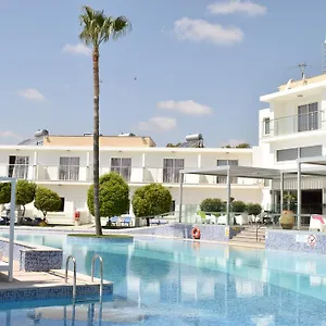 2* Hotel Fedrania Gardens
